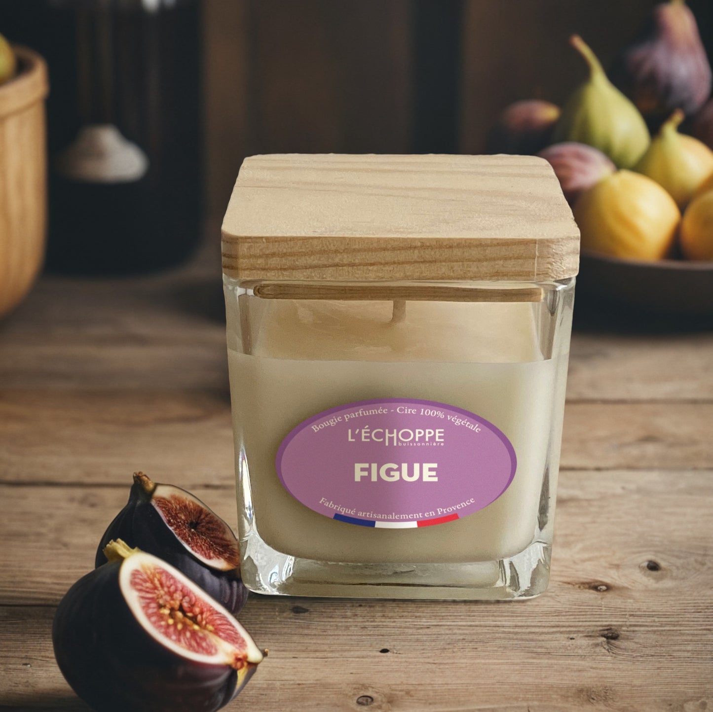 Fig scented candle, square jar with wooden lid, 190g
