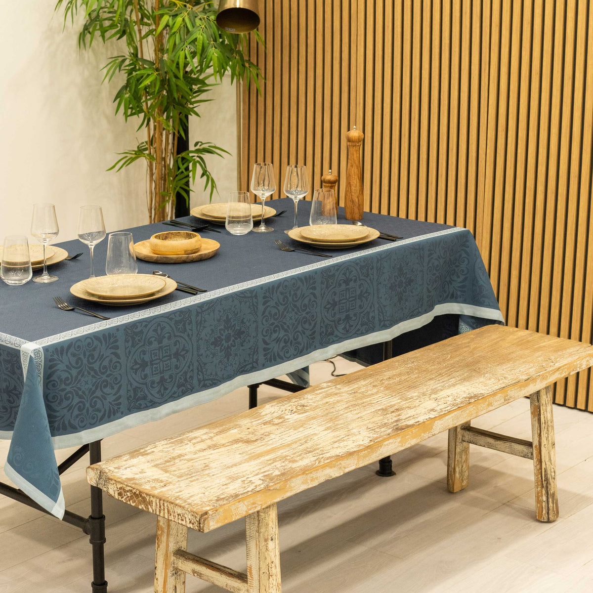 Nappe Jacquard marine 200 X 150cm