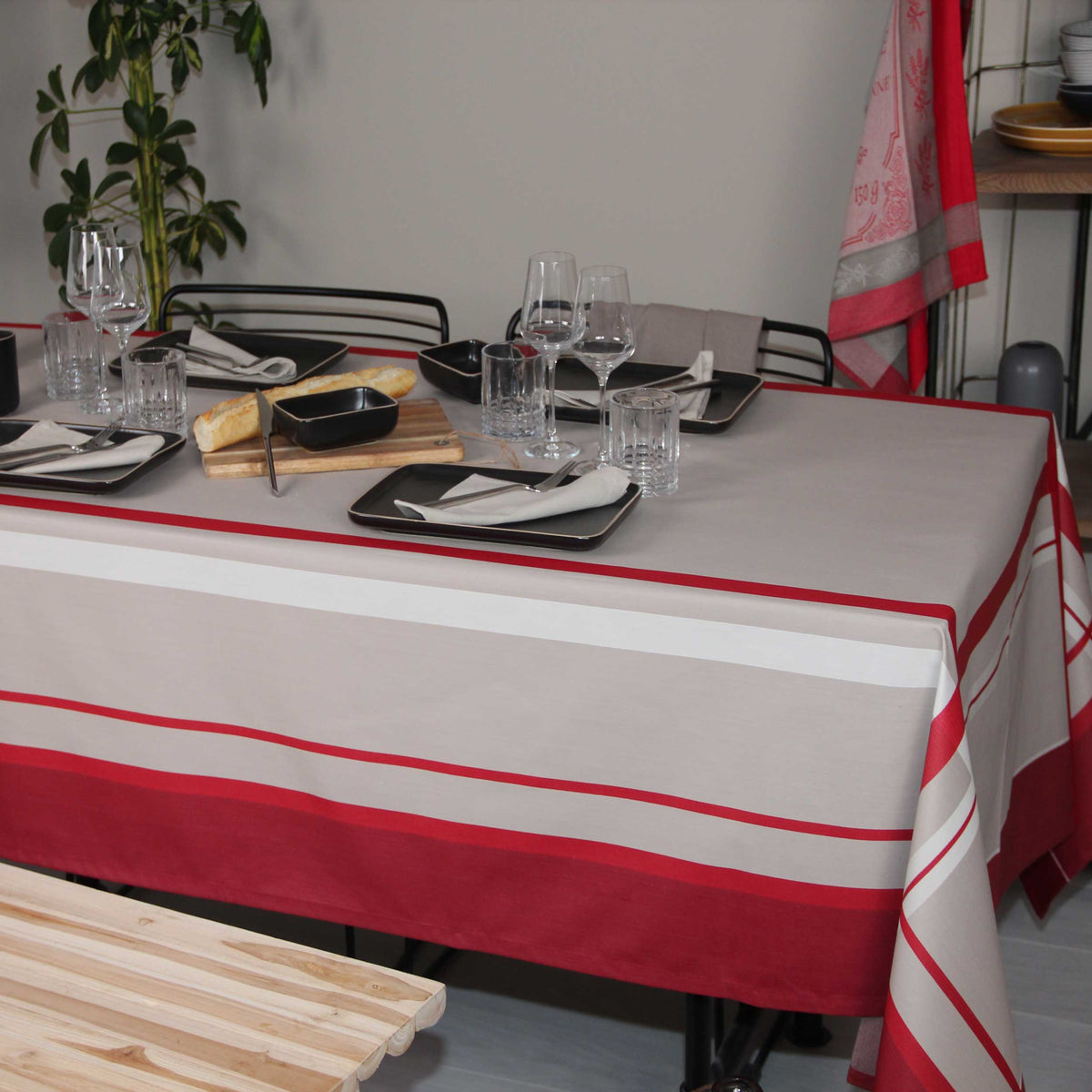 Nappe enduite Greige/rouge Century 300 X 150cm